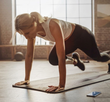 10-moves-10-minutes-build-full-body-strength-without-weights